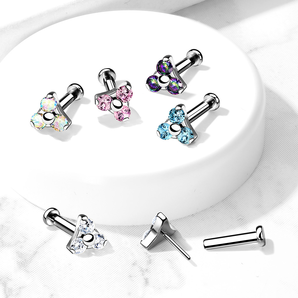 Labret push-in de titanio con triángulo de brillantes